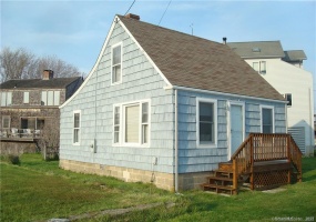 9 Skipper, Stonington, 06378, 2 Bedrooms Bedrooms, ,1 BathroomBathrooms,Residential Rental,For Sale,Skipper,24022855