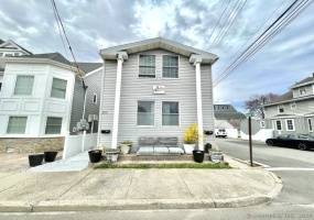 840 Broadway, Milford, 06460, 3 Bedrooms Bedrooms, ,2 BathroomsBathrooms,Residential Rental,For Sale,Broadway,24011624