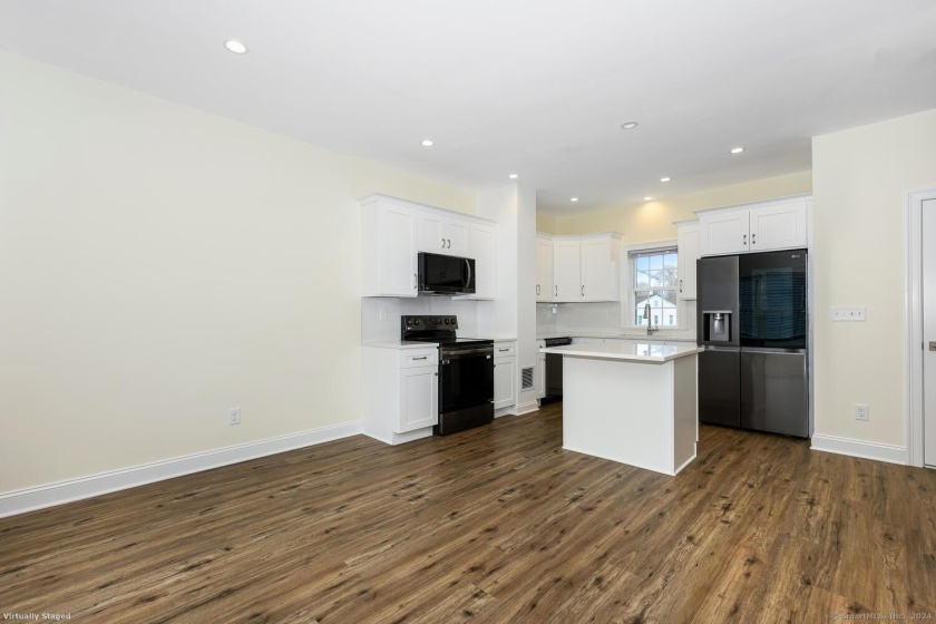4 Beacon, Fairfield, 06825, 1 Bedroom Bedrooms, ,1 BathroomBathrooms,Residential Rental,For Sale,Beacon,24037564