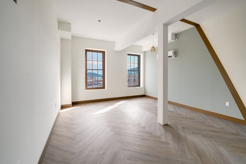 85 Main, Norwich, 06360, ,1 BathroomBathrooms,Residential Rental,For Sale,Main,24029527