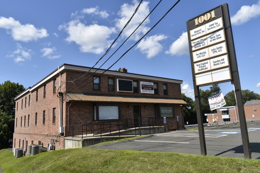 1001 Farmington, Bristol, 06010, ,Commercial For Lease,For Rent,Farmington,24045880