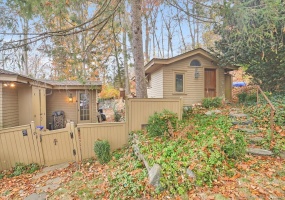 25 Shore, Bethlehem, 06751, 2 Bedrooms Bedrooms, ,2 BathroomsBathrooms,Single Family For Sale,For Sale,Shore,24056260