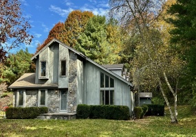 162 Pequot, Stonington, 06379, 3 Bedrooms Bedrooms, ,2 BathroomsBathrooms,Single Family For Sale,For Sale,Pequot,24032435