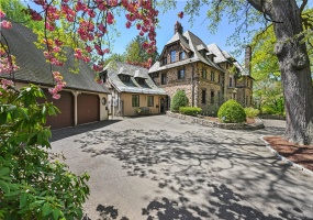 6 Prospect, Hamden, 06517, 6 Bedrooms Bedrooms, ,6 BathroomsBathrooms,Single Family For Sale,For Sale,Prospect,24054098