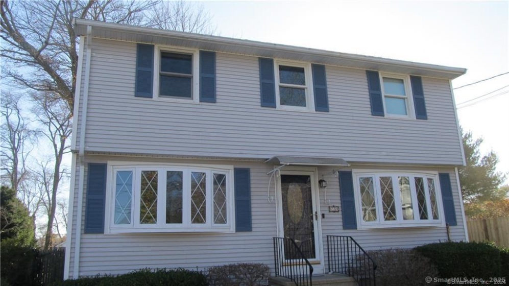 18 Brightwater, East Lyme, 06357, 4 Bedrooms Bedrooms, 0 ,1 BathroomBathrooms,Residential Rental,For Sale,Brightwater,0,24070613