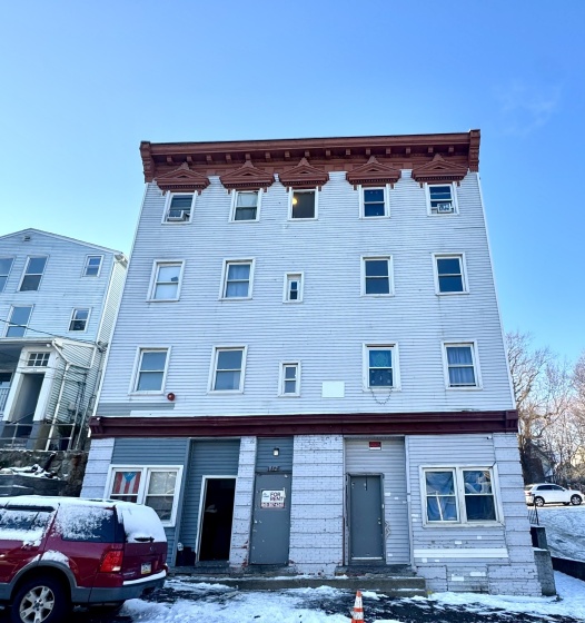 132 Locust, Waterbury, 06704, 2 Bedrooms Bedrooms, ,1 BathroomBathrooms,Residential Rental,For Sale,Locust,24076070