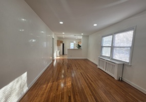 73 Rippowam, Stamford, 06902, 2 Bedrooms Bedrooms, ,1 BathroomBathrooms,Residential Rental,For Sale,Rippowam,24081948