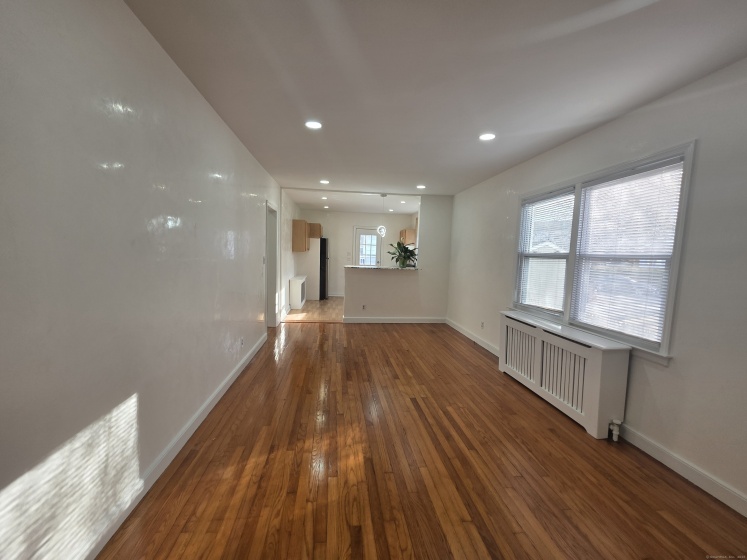 73 Rippowam, Stamford, 06902, 2 Bedrooms Bedrooms, ,1 BathroomBathrooms,Residential Rental,For Sale,Rippowam,24081948