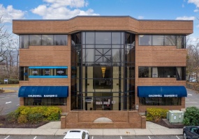 2 Corporate, Trumbull, 06611, 0 , 0 ,0,Commercial For Lease,For Rent,Corporate,0,24081073