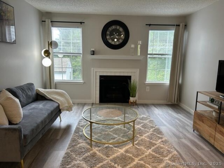 97 Glenbrook, Stamford, 06902, 2 Bedrooms Bedrooms, ,2 BathroomsBathrooms,Residential Rental,For Sale,Glenbrook,24087129