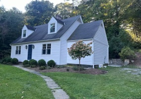 23 Cook, Washington, 06794, 3 Bedrooms Bedrooms, 0 ,3 BathroomsBathrooms,Residential Rental,For Sale,Cook,0,24088601