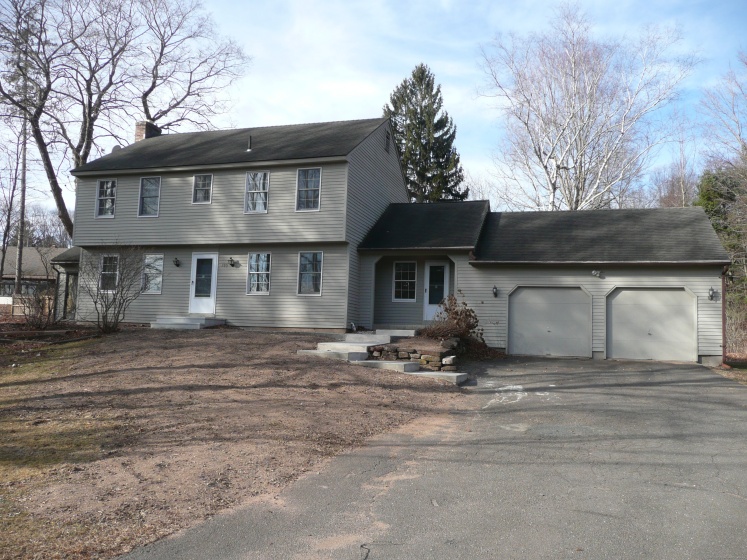 195 Bushy Hill, Simsbury, 06070, 4 Bedrooms Bedrooms, ,2 BathroomsBathrooms,Residential Rental,For Sale,Bushy Hill,24039861