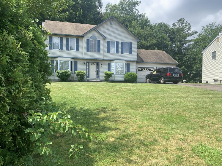 58 Amanda, Windsor, 06095, 3 Bedrooms Bedrooms, 0 ,2 BathroomsBathrooms,Single Family For Sale,For Sale,Amanda,0,24098749