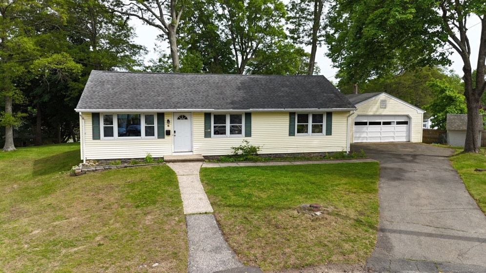 6 Tarinelli, Bridgeport, 06606, 4 Bedrooms Bedrooms, ,1 BathroomBathrooms,Residential Rental,For Sale,Tarinelli,24100219