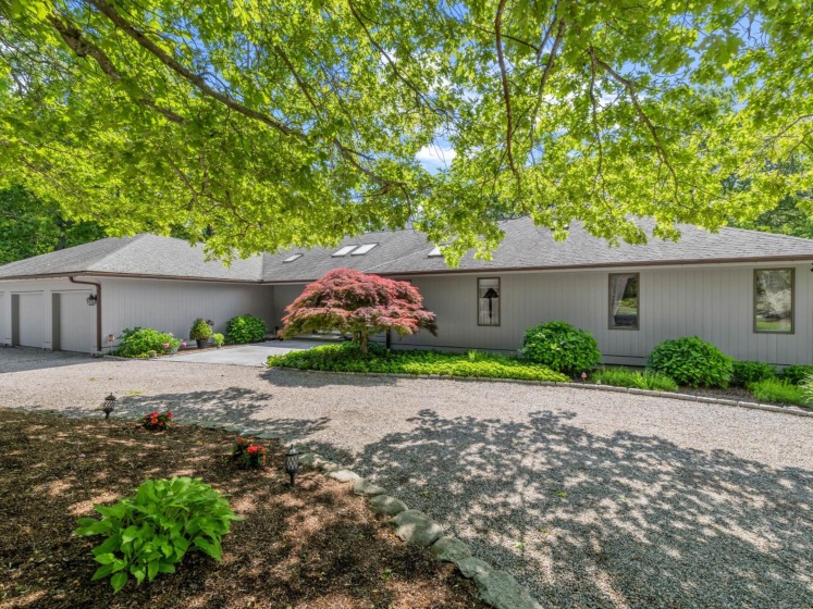 17 Westwood, Waterford, 06385, 4 Bedrooms Bedrooms, ,3 BathroomsBathrooms,Single Family For Sale,For Sale,Westwood,24097338