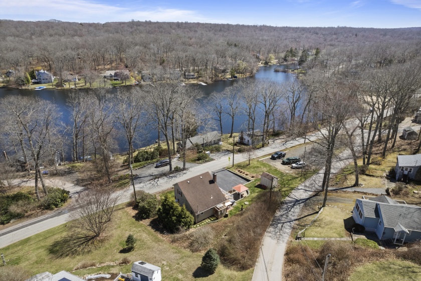 73 Lake Shore, East Haddam, 06415, 3 Bedrooms Bedrooms, ,3 BathroomsBathrooms,Single Family For Sale,For Sale,Lake Shore,24101735