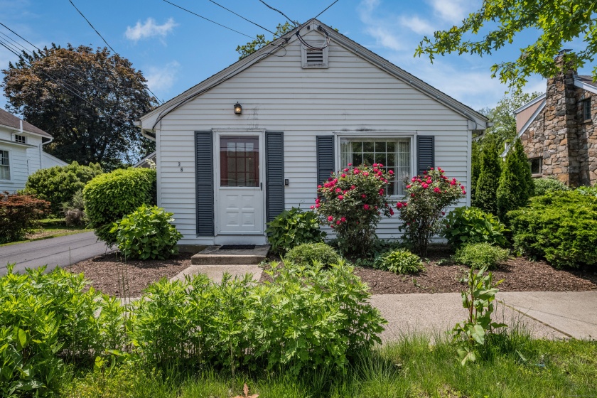 36 State, Guilford, 06437, 1 Bedroom Bedrooms, ,1 BathroomBathrooms,Single Family For Sale,For Sale,State,24101523
