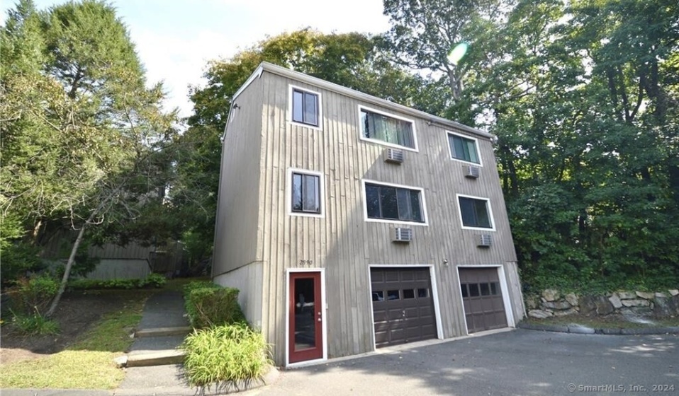2990 Madison, Bridgeport, 06606, 2 Bedrooms Bedrooms, ,1 BathroomBathrooms,Condo/co-op For Sale,For Sale,Madison,24089675