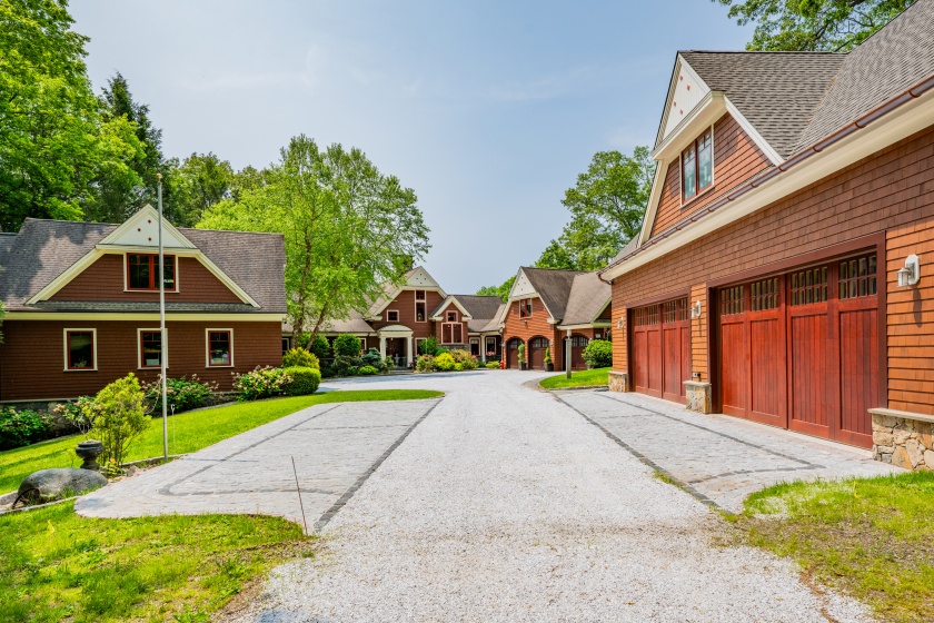 218 Kuhne, Southbury, 06488, 5 Bedrooms Bedrooms, ,4 BathroomsBathrooms,Single Family For Sale,For Sale,Kuhne,24097826