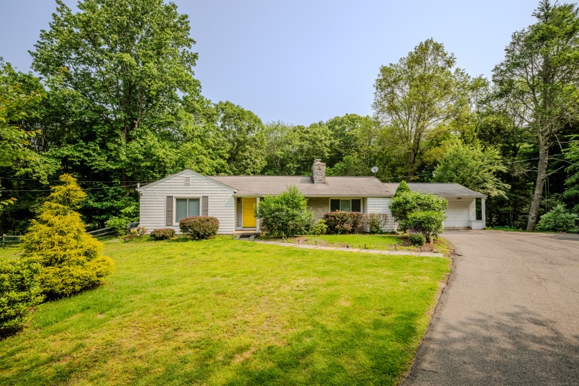 11 Walker, Woodbridge, 06525, 3 Bedrooms Bedrooms, ,2 BathroomsBathrooms,Single Family For Sale,For Sale,Walker,24101152