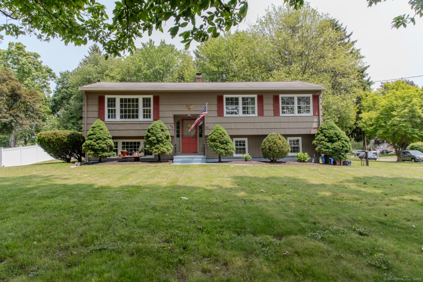 498 Long Hill, Shelton, 06484, 4 Bedrooms Bedrooms, ,1 BathroomBathrooms,Single Family For Sale,For Sale,Long Hill,24100685