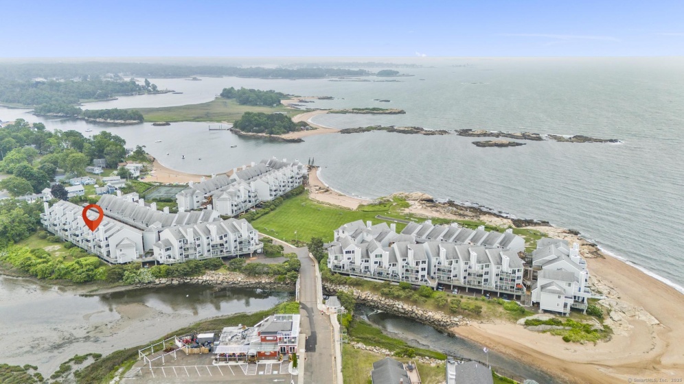 2 Mansfield Grove, East Haven, 06512, 2 Bedrooms Bedrooms, ,2 BathroomsBathrooms,Condo/co-op For Sale,For Sale,Mansfield Grove,24095905