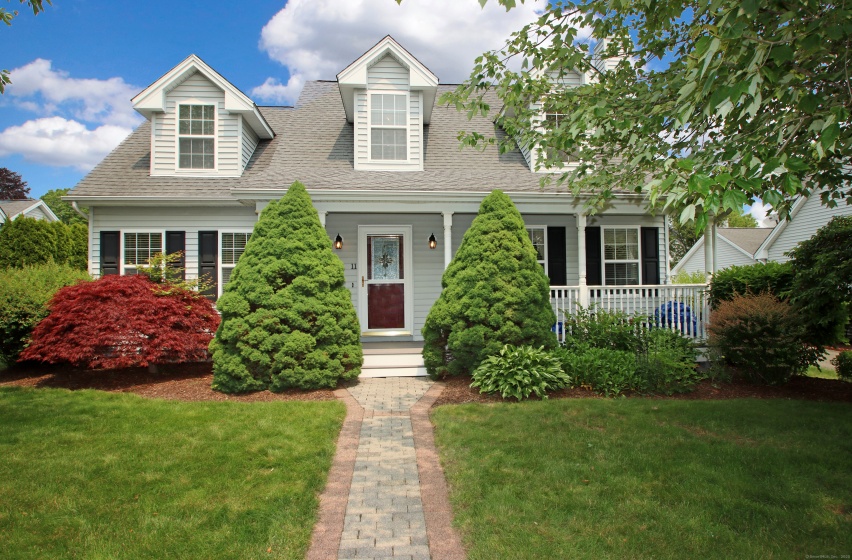 11 Bridle, Trumbull, 06611, 2 Bedrooms Bedrooms, ,2 BathroomsBathrooms,Condo/co-op For Sale,For Sale,Bridle,24101639
