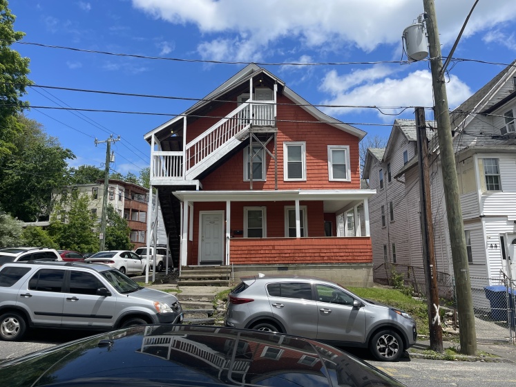 50 Beacon, Waterbury, 06704, 7 Bedrooms Bedrooms, ,3 BathroomsBathrooms,Multi-family For Sale,For Sale,Beacon,24101978