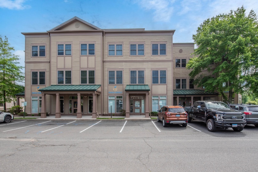 466 Heritage, Southbury, 06488, ,Commercial For Lease,For Rent,Heritage,24104487