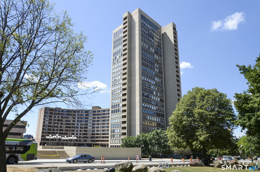 1 Gold, Hartford, 06103, 2 Bedrooms Bedrooms, 0 ,2 BathroomsBathrooms,Condo/co-op For Sale,For Sale,Gold,0,24105167