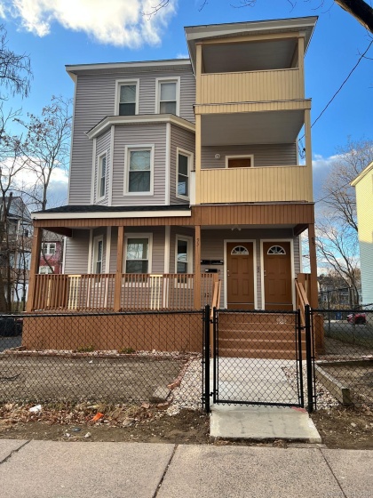 93 Enfield, Hartford, 06112, 3 Bedrooms Bedrooms, ,1 BathroomBathrooms,Residential Rental,For Sale,Enfield,24110631