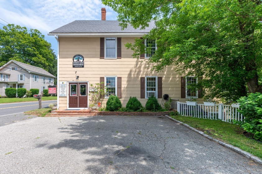 696 Kent, New Milford, 06755, 1 Bedroom Bedrooms, ,1 BathroomBathrooms,Single Family For Sale,For Sale,Kent,24109996