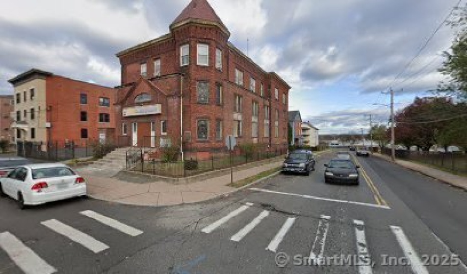114 Wooster, Hartford, 06120, 6 Bedrooms Bedrooms, ,2 BathroomsBathrooms,Multi-family For Sale,For Sale,Wooster,24111052