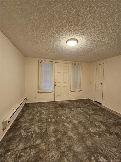 6 Frederick, Waterbury, 06710, 2 Bedrooms Bedrooms, ,1 BathroomBathrooms,Residential Rental,For Sale,Frederick,24111113