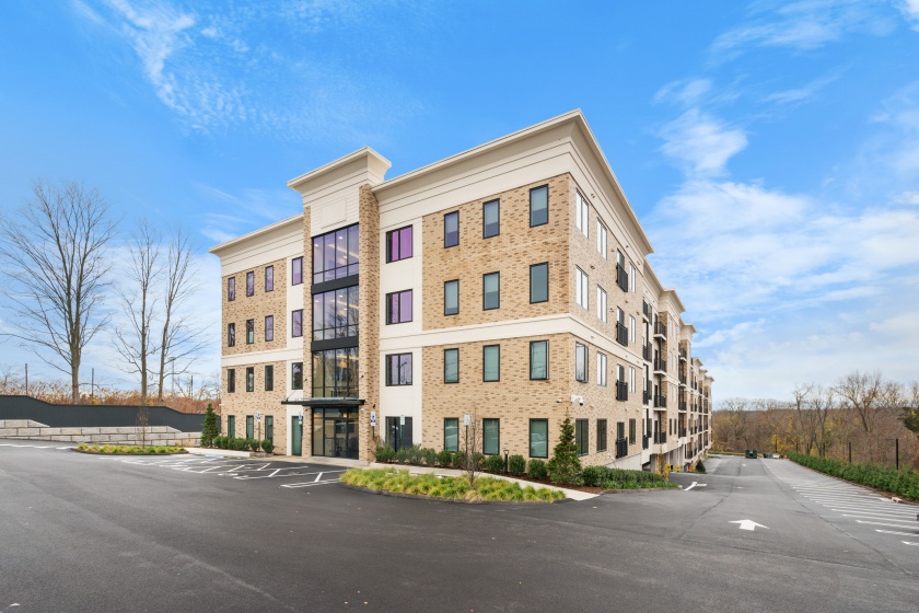 5545 Park, Fairfield, 06825, 2 Bedrooms Bedrooms, ,2 BathroomsBathrooms,Residential Rental,For Sale,Park,24111196