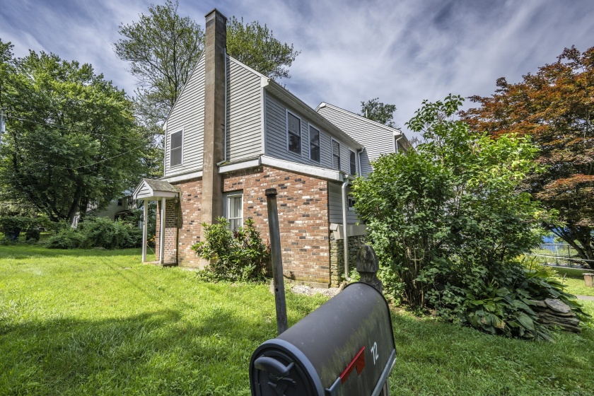 72 South, Portland, 06480, 2 Bedrooms Bedrooms, ,2 BathroomsBathrooms,Single Family For Sale,For Sale,South,24110260