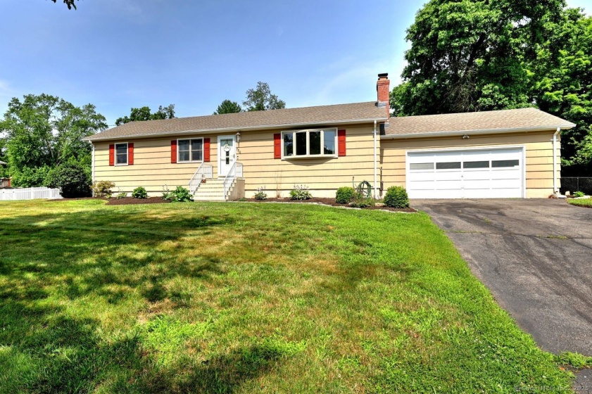 754 Riverside, Orange, 06477, 3 Bedrooms Bedrooms, ,2 BathroomsBathrooms,Single Family For Sale,For Sale,Riverside,24107594