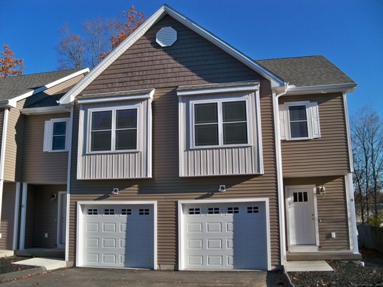 404 Main, Wallingford, 06492, 2 Bedrooms Bedrooms, 0 ,2 BathroomsBathrooms,Residential Rental,For Sale,Main,0,24114343