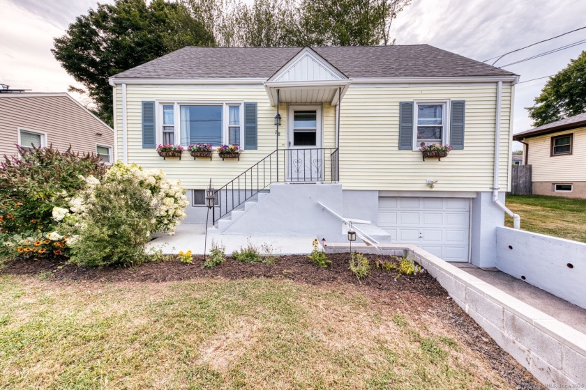 78 Edgecomb, Hamden, 06517, 4 Bedrooms Bedrooms, ,2 BathroomsBathrooms,Single Family For Sale,For Sale,Edgecomb,24116413