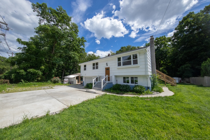 138 Newton, Norwich, 06360, 3 Bedrooms Bedrooms, 0 ,1 BathroomBathrooms,Single Family For Sale,For Sale,Newton,0,24115508