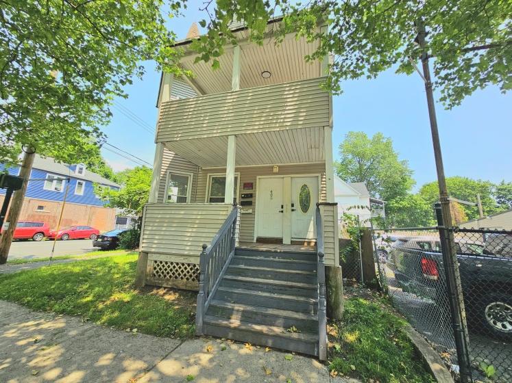 483 Ferry, New Haven, 06513, 4 Bedrooms Bedrooms, ,1 BathroomBathrooms,Residential Rental,For Sale,Ferry,24117281