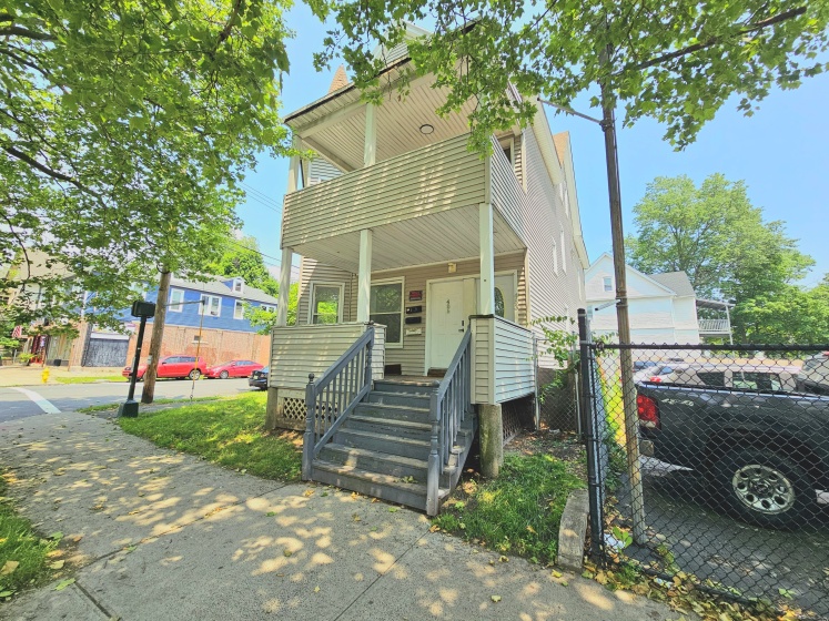 483 Ferry, New Haven, 06513, 4 Bedrooms Bedrooms, ,1 BathroomBathrooms,Residential Rental,For Sale,Ferry,24117260