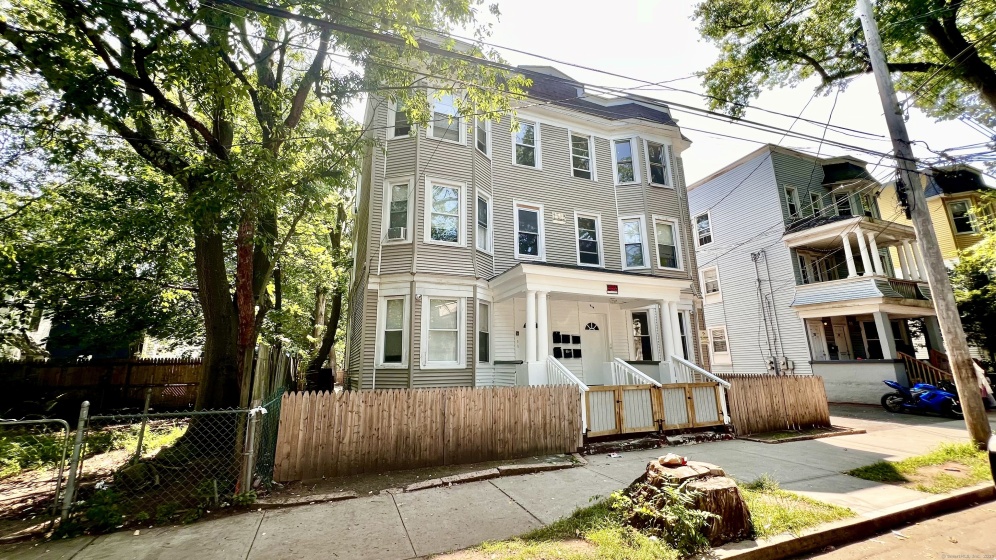 66 Read, New Haven, 06511, 3 Bedrooms Bedrooms, 0 ,1 BathroomBathrooms,Residential Rental,For Sale,Read,0,24117914