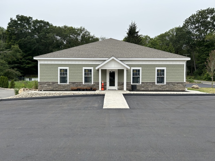 13 north Main, East Hampton, 06424, 0 , 0 ,0,Commercial For Lease,For Rent,north Main,0,24118963