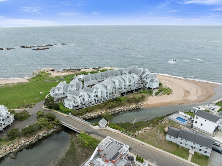 1 Mansfield Grove, East Haven, 06512, 2 Bedrooms Bedrooms, 0 ,2 BathroomsBathrooms,Condo/co-op For Sale,For Sale,Mansfield Grove,0,24098466