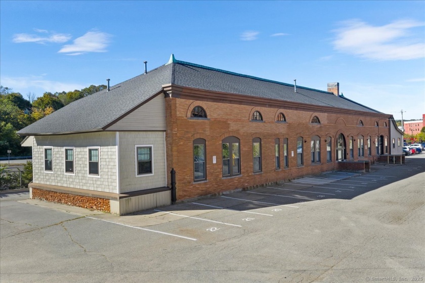 10 Railroad, Norwich, 06360, 0 , 0 ,0,Commercial For Lease,For Rent,Railroad,0,24132283
