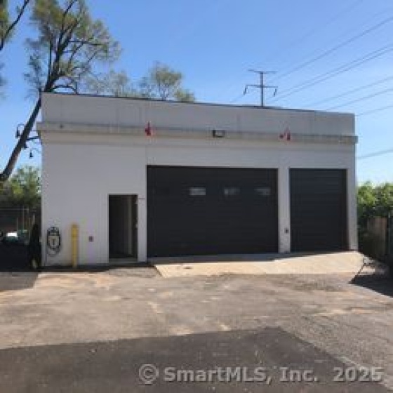 1399 STATE, New Haven, 06511, 0 , 0 ,0,Commercial For Lease,For Rent,STATE,0,24131567