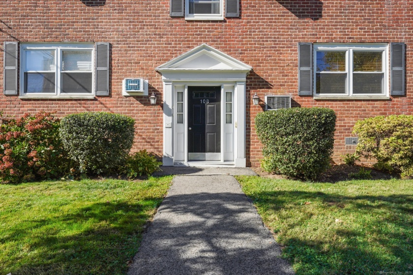 108 Strawberry Hill, Stamford, 06902, 1 Bedroom Bedrooms, 0 ,1 BathroomBathrooms,Condo/co-op For Sale,For Sale,Strawberry Hill,0,24135538