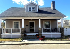 16 Holbrook, Ansonia, 06401, 3 Bedrooms Bedrooms, 0 ,1 BathroomBathrooms,Single Family For Sale,For Sale,Holbrook,0,24136106