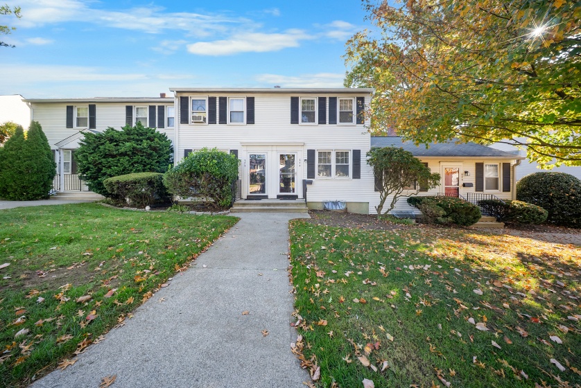 274 Sylvan Knoll, Stamford, 06902, 2 Bedrooms Bedrooms, 0 ,1 BathroomBathrooms,Condo/co-op For Sale,For Sale,Sylvan Knoll,0,24136406